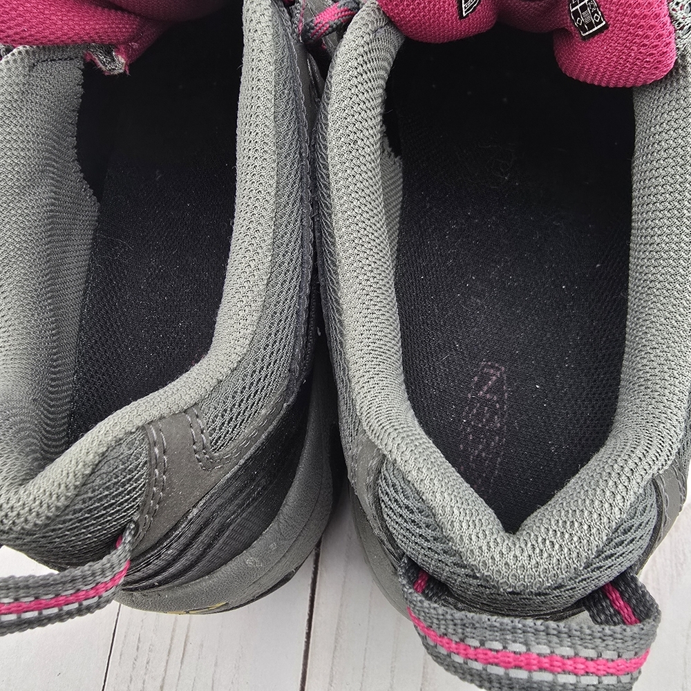 Keen Hiking Shoes Pink and Gray Women’s Size 7.5 - Picture 15 of 16